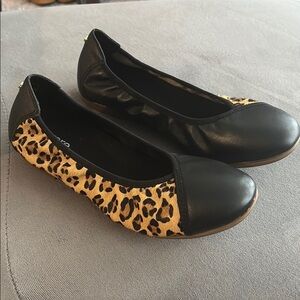 Revere Nairobi Ballet Leopard Print Black ballerina Flats size 40